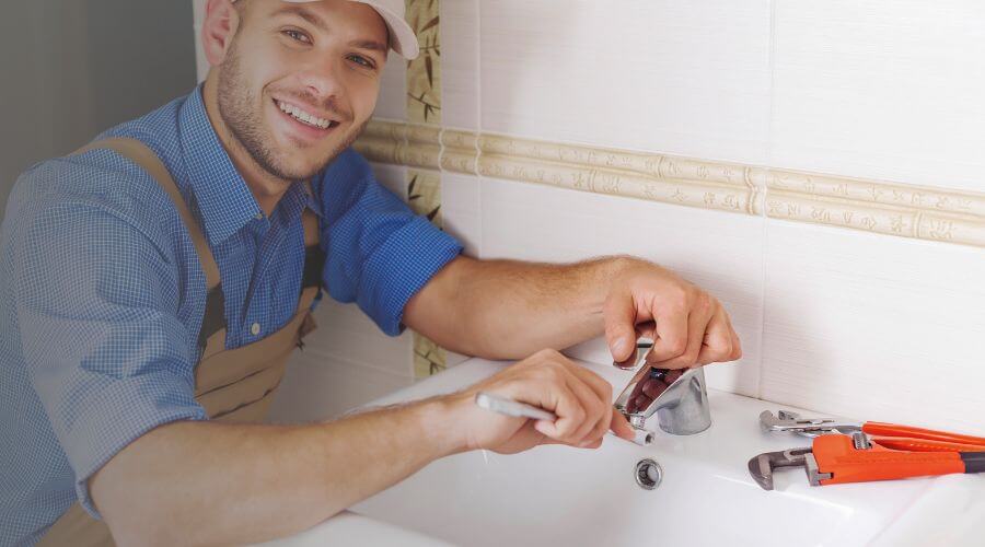 Professional clogged drains services in Farmersville, TX